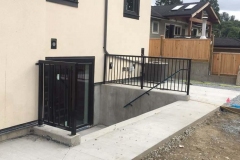single-home-aluminum-railing-4