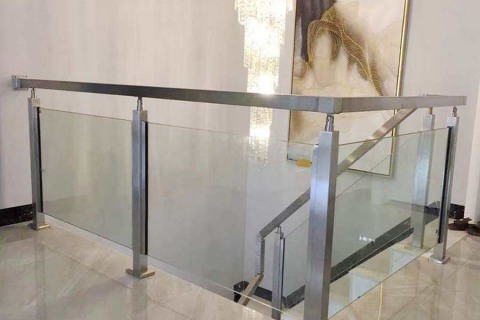 single-home-glass-railing-4