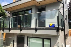 single-home-glass-railing-10