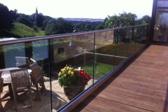 single-home-glass-railing-9